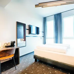 *** Hotel Nuernberg-west Germany