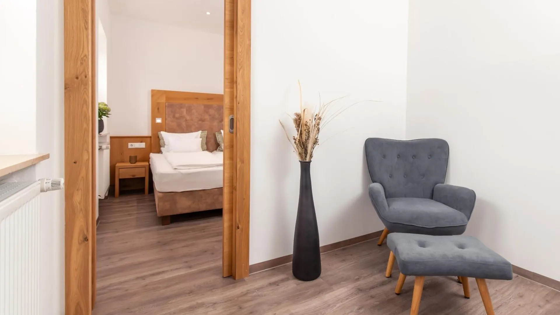 Brauereigasthof Zum Loewenbraeu Hotel Adelsdorf